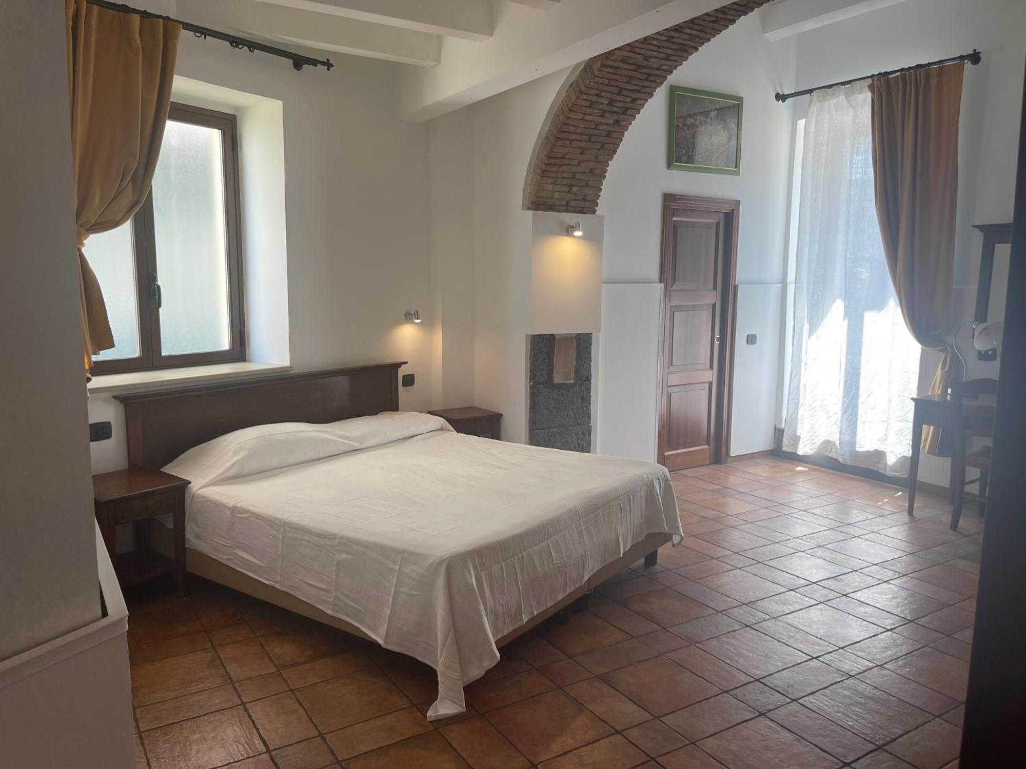 Hotel Capomulini 3 Stelle Acireale Dış mekan fotoğraf