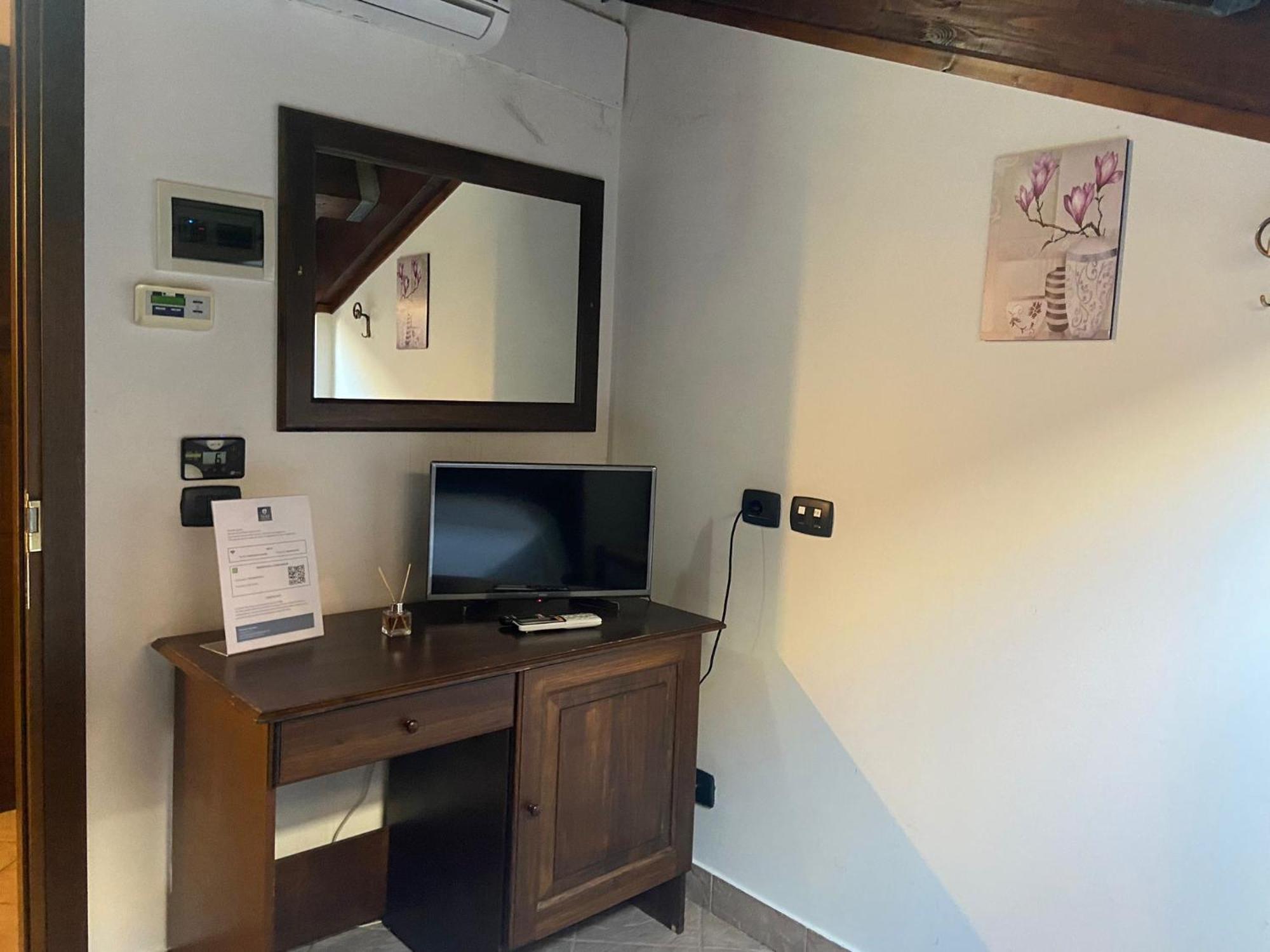 Hotel Capomulini 3 Stelle Acireale Dış mekan fotoğraf