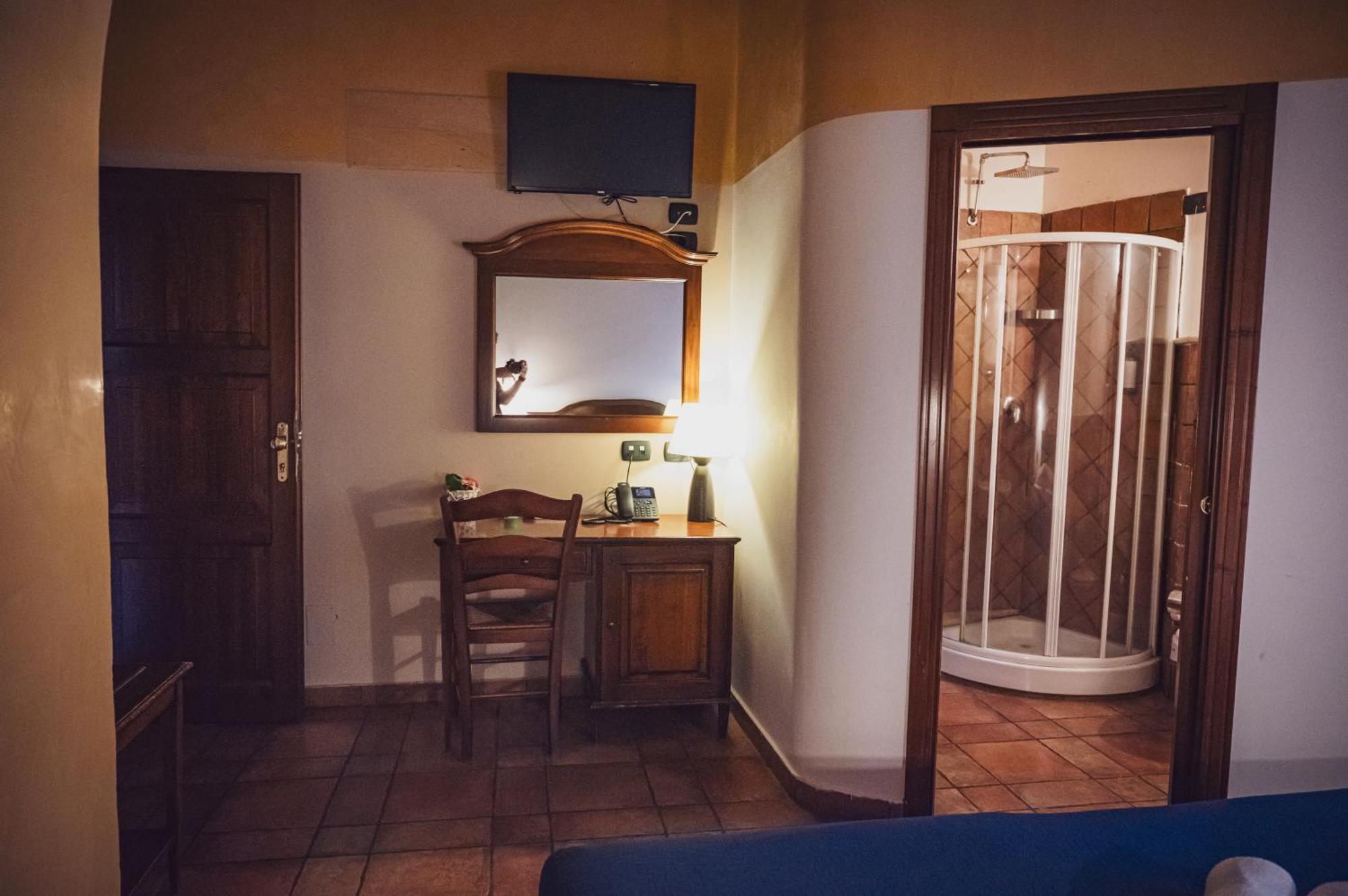 Hotel Capomulini 3 Stelle Acireale Dış mekan fotoğraf